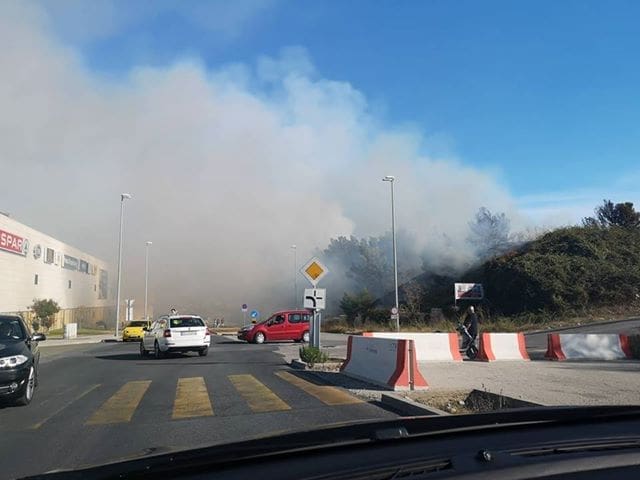 Požar kod City Centera lokaliziran