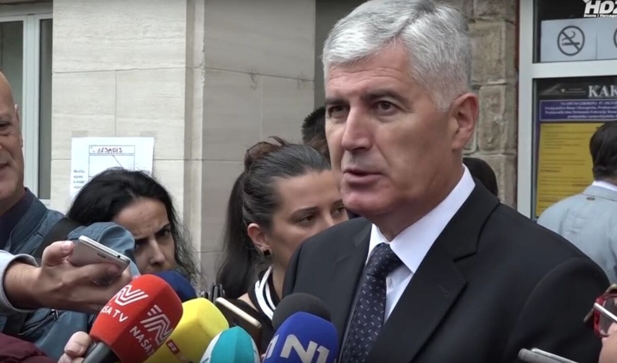 Vatromet u Sarajevu: Rezultati SDA govore o Komšićevoj prednosti, Čović o "neviđenoj krizi u BiH"