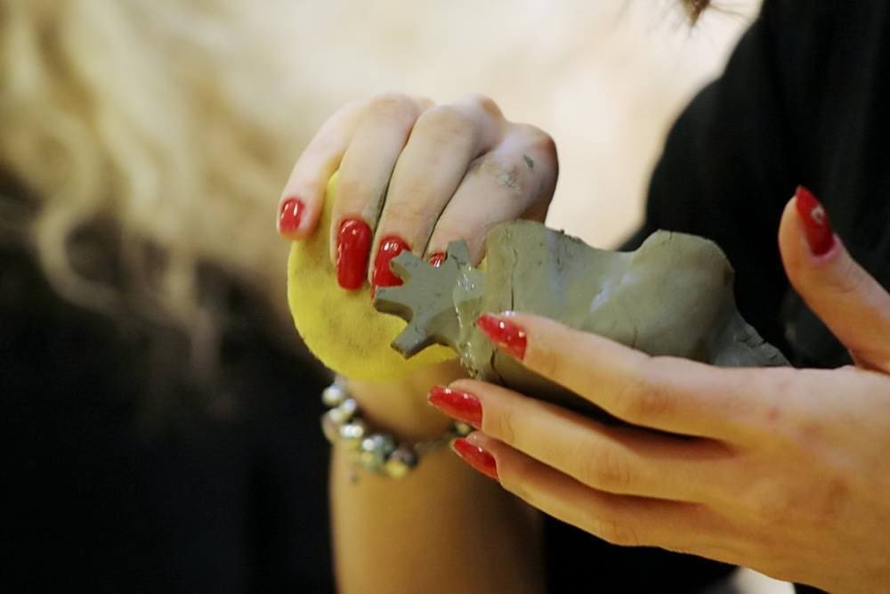 Besplatna radionica keramike u Klubu Zona