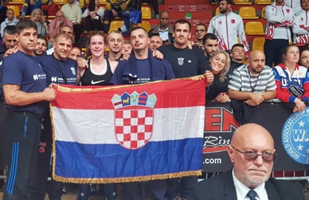 ČESTITAMO Lucija Bilobrk europska prvakinja u kick boksu, Helena Jurišić srebrna