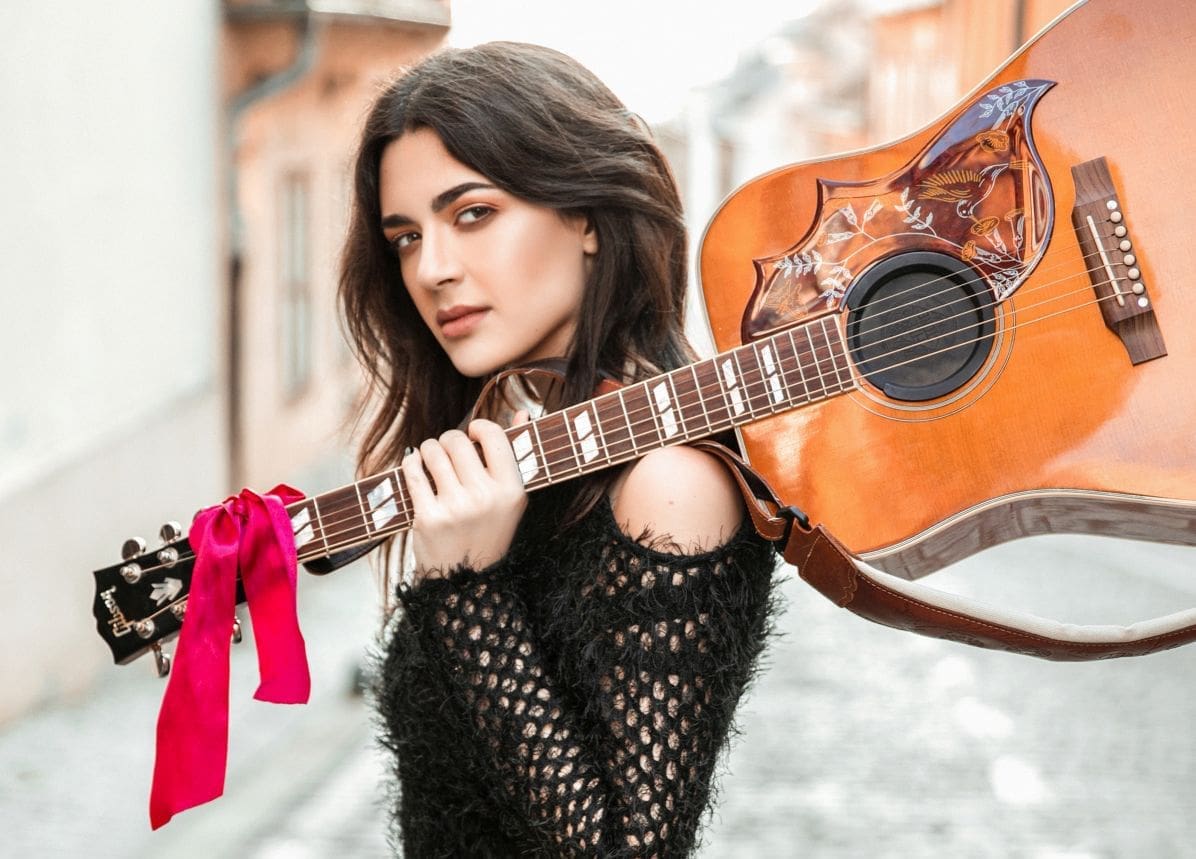 "ŽIVOT NIJE SIV" Od danas u prodaji ulaznice za prvi samostalni koncert Mije Dimšić u Splitu