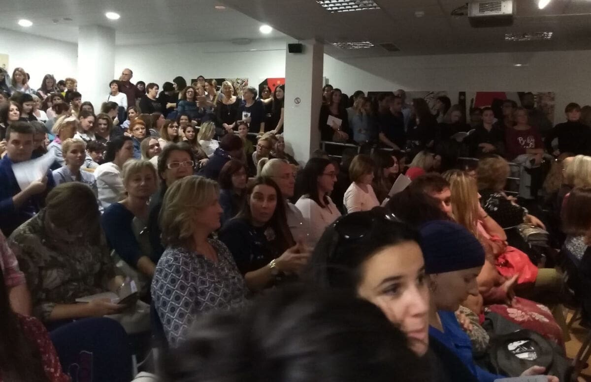 Splitska knjižnica oborila rekord posjećenosti: Martina Mlinarević i Boris Dežulović progovorili o ozbiljnoj temi