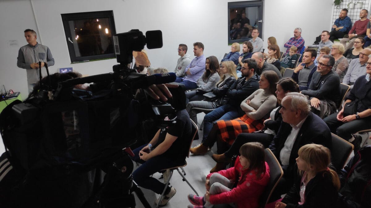 dina_levacic_molokai_(2)