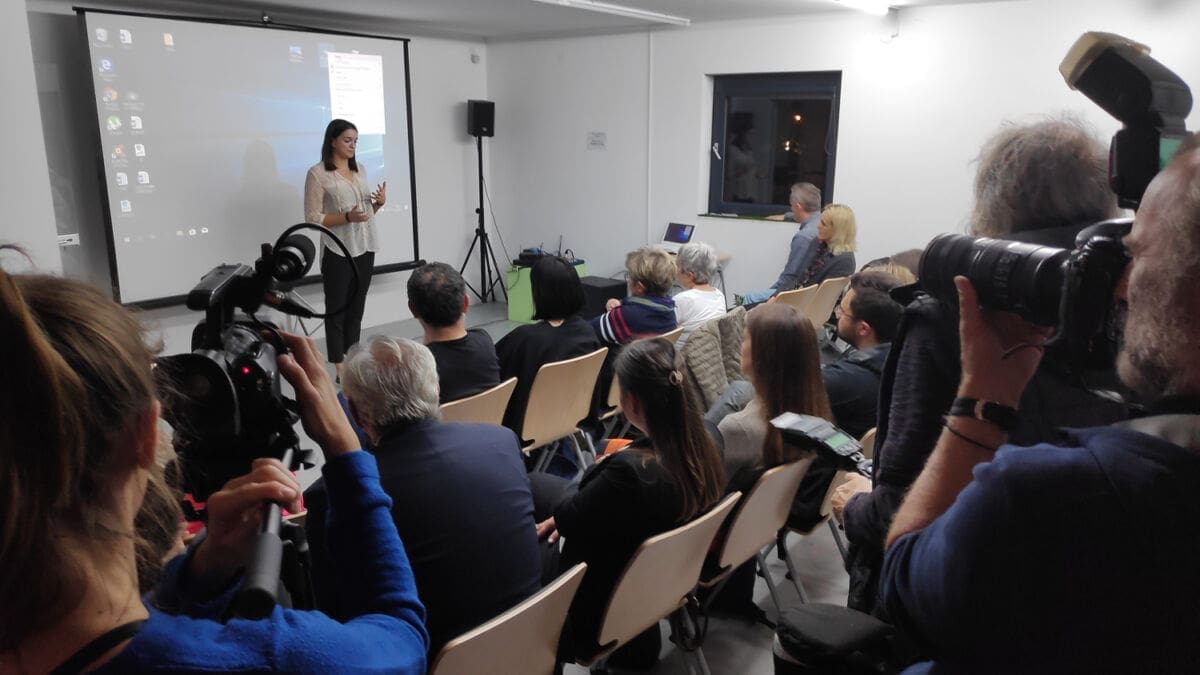 U Zagrebu predstavljena dokumentarna emisija Molokai 3/7, havajska plivačka avantura Dine Levačić