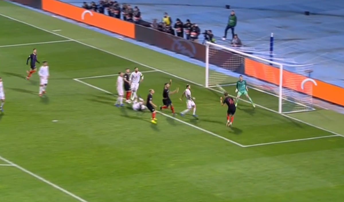 HRVATSKA SRUŠILA ŠPANJOLSKU Jedvaj u 93. minuti zabio za veliko slavlje Vatrenih!