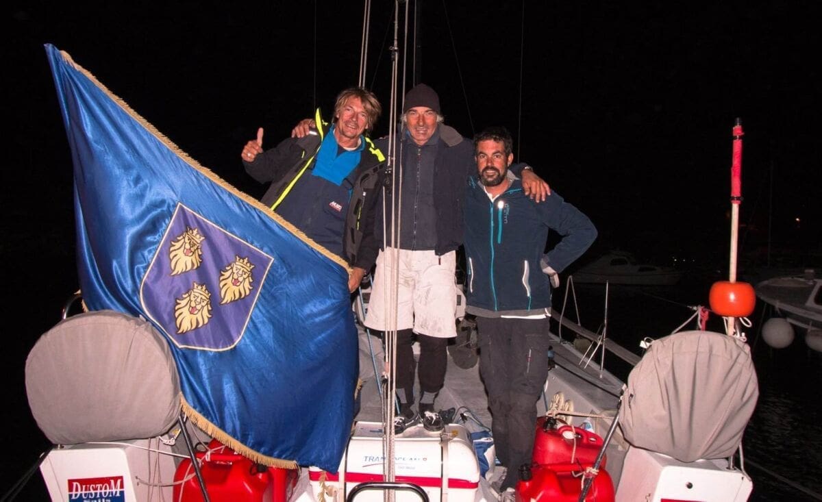 BORBA S TEŠKIM MOREM Orebićani uspješno završili zahtjevnu regatu Rolex Middle Sea, više od 30 ekipa odustalo zbog lomova