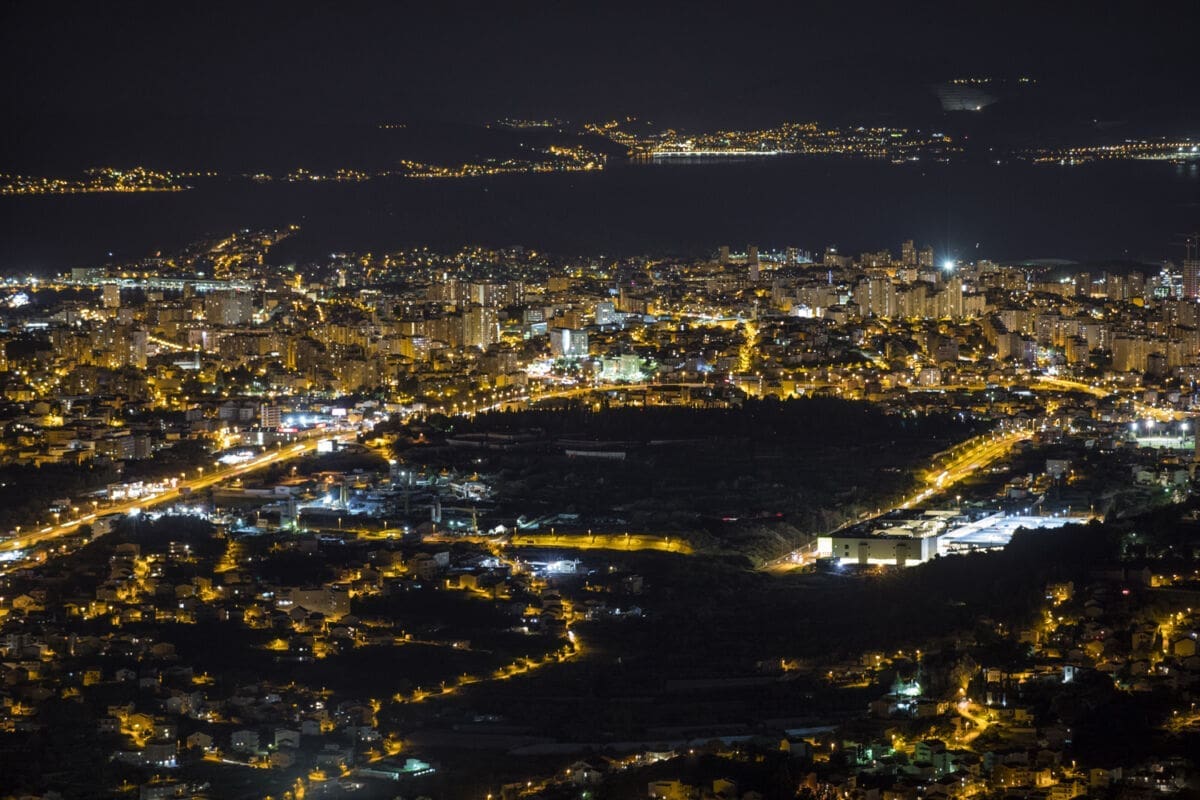 Najava iz HEP-a: Danas i sutra bez električne energije dijelovi Splita, Sinja, Hvara...