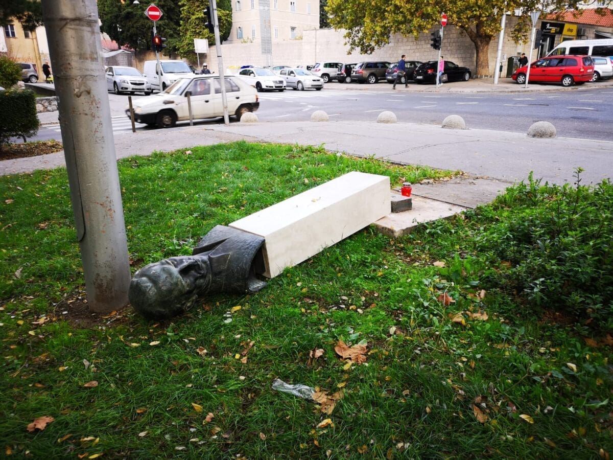 srusen-spomenik-koncar-bacvice(7)