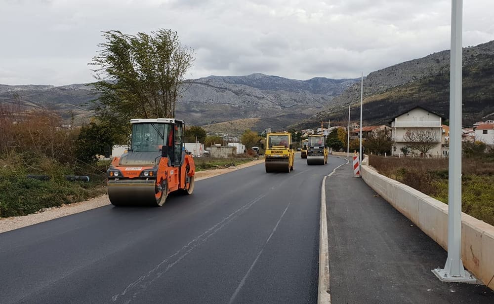 Gotove "patnje" vozača: Od Strožanca do Žrnovnice asfaltirano kilometar i pol ceste