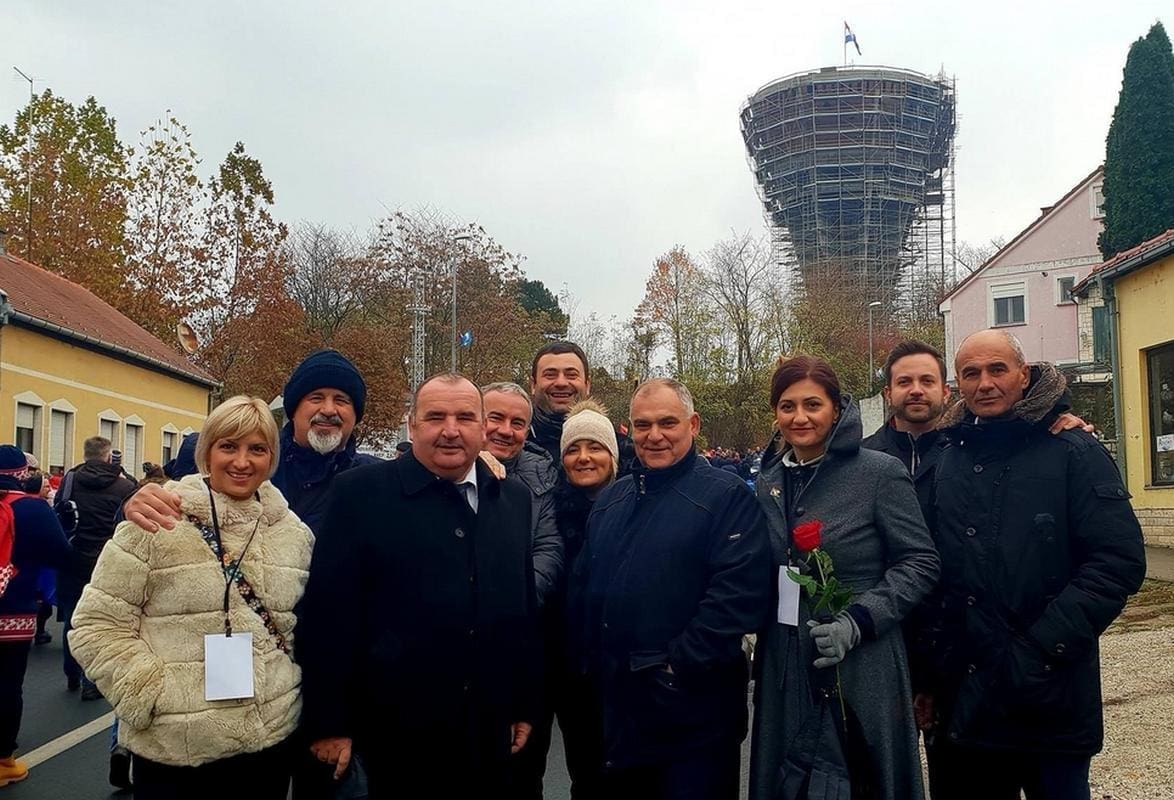 Župan Boban i izaslanstvo Splitsko-dalmatinske županije u Vukovaru