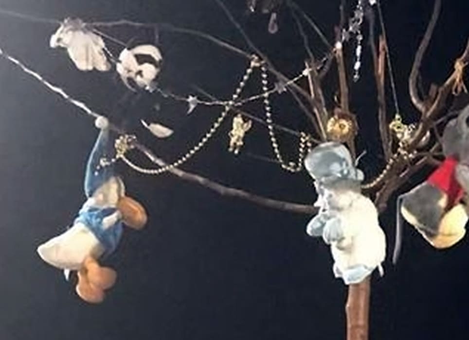 Skromnost (ni)je vrlina: Pogledajte kako je na Braču ukrašeno božićno drvce