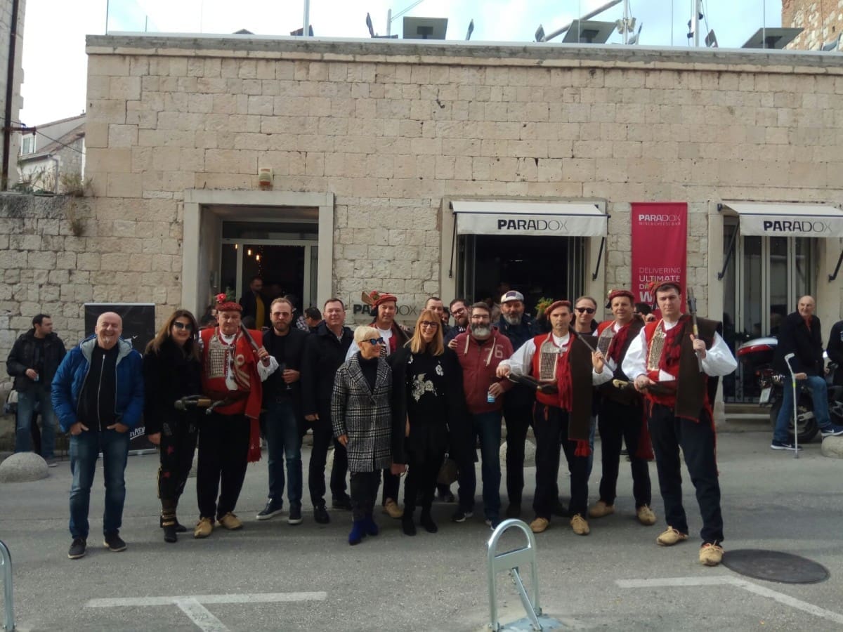 ODRŽANA "BRADATA AUKCIJA" Pažanin: "Moja vrijedi bar 20 000 kuna"