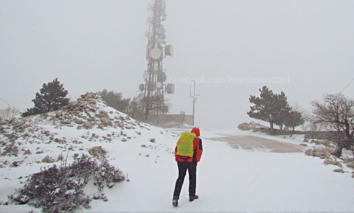 SNIJEG ZABIJELIO I DALMATINSKE OTOKE Pogledajte snježnu idilu na otoku Braču