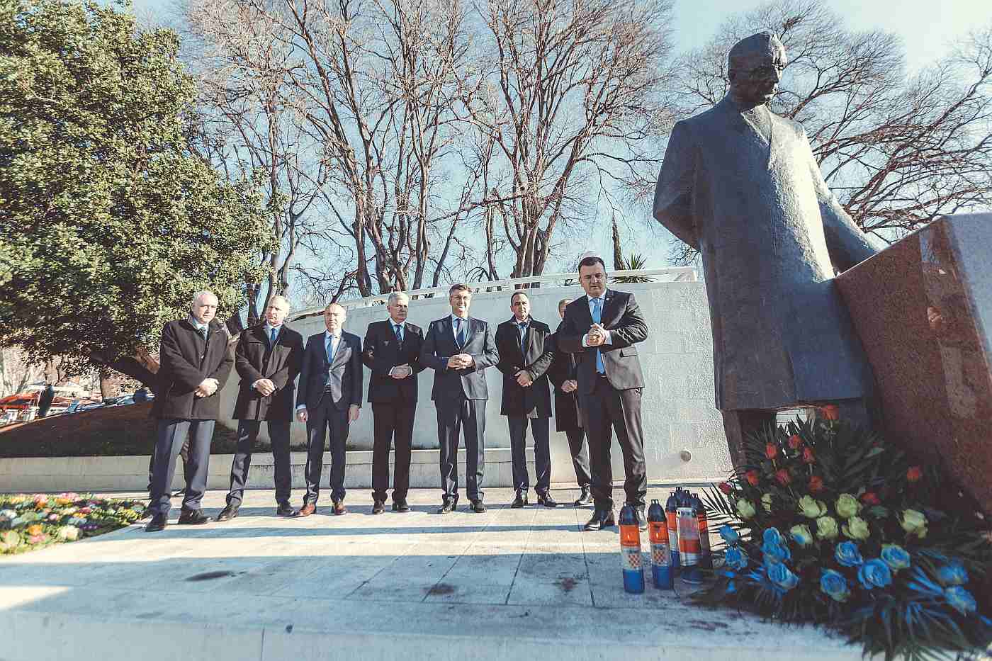 Split: Zajednica utemeljitelja HDZ-a zgrožena oskvrnjivanjem spomenika Franji Tuđmanu