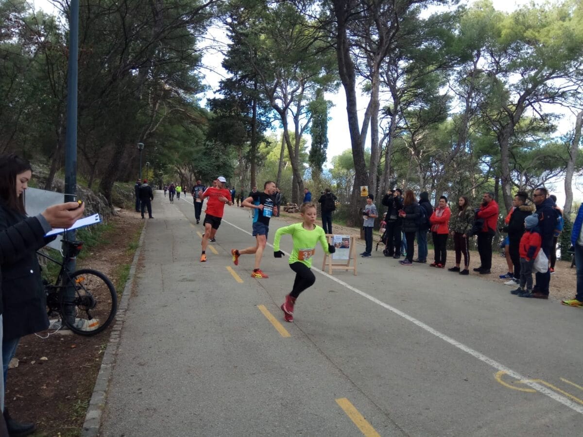 Danas se u Splitu održava 21. Božićno Novogodišnja utrka