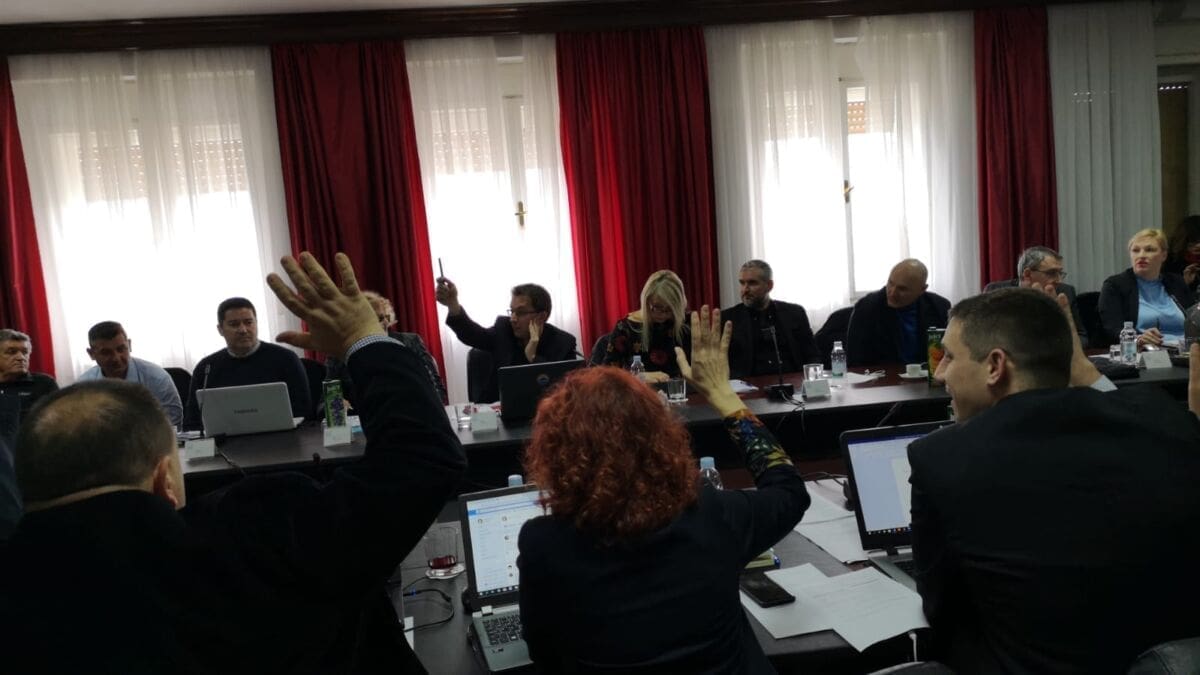 glasovanje_intendant_hnk(1)