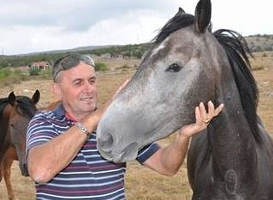 Tajnik županijskog HSP-a bijesan na Bozanićev govor: "Molitvom se mogu obraćati Bogu bez tebe i tvojih pedofila inkvizitora"