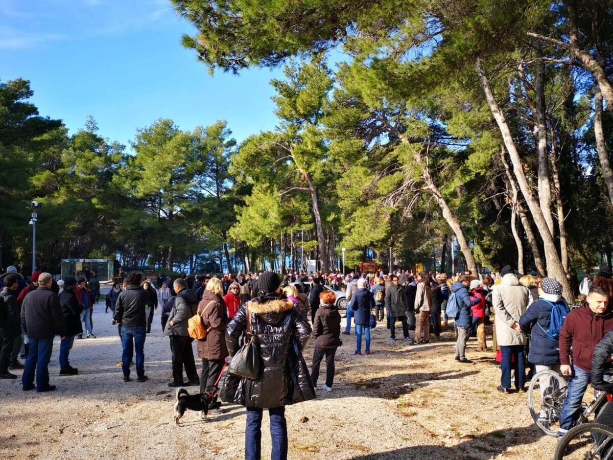 PROSVJED NA MARJANU "Ako gradonačelnik izignorira naše zahtjeve, šetnja bi mogla prerasti u prosvjed pred Banovinom"