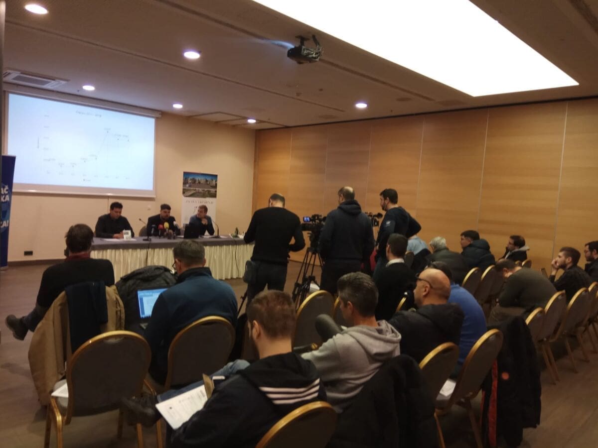 nas-hajduk-konferencija (1)