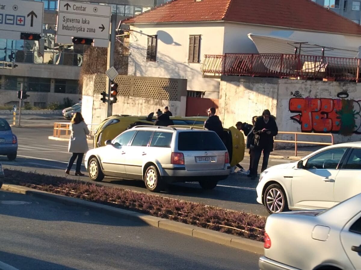 prometna-poljicka-izvrnuto(1)