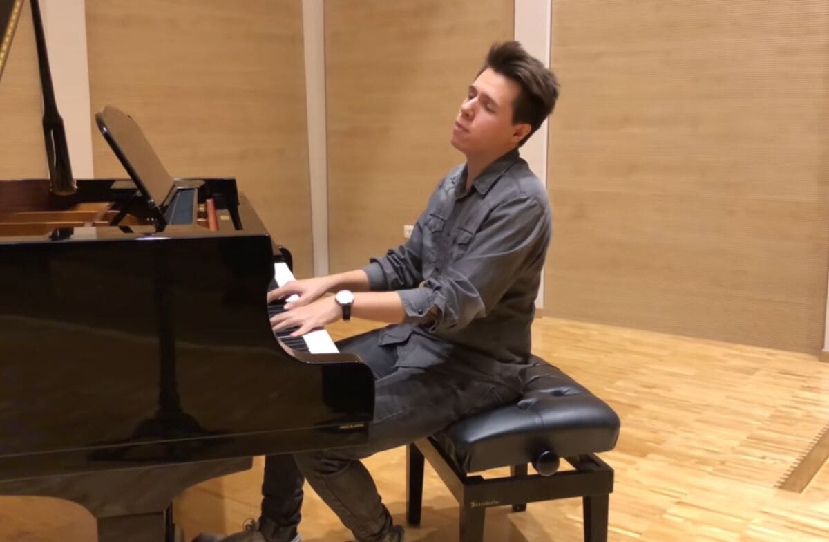 Nova splitska glazbena zvijezda: Pogledajte što Roko Blažević radi prije pokušaja "proboja" na Eurosong!