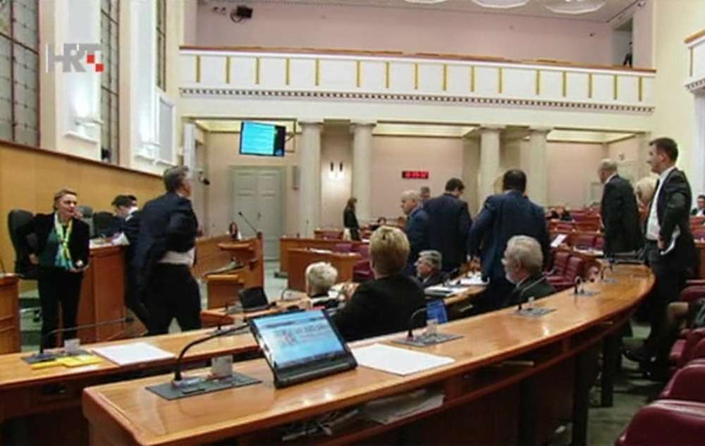 GRMOJA O INCIDENTU: Nije došlo do fizičkog sukoba, premijer je krenuo, ja sam čekao...