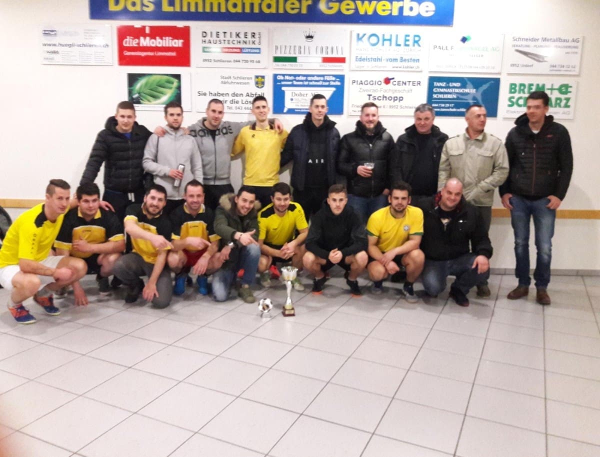 ŠEMUŠA KOŠUTE POBJEDNIK TURNIRA U ZÜRICHU Crvena Jabuka i Jole održali koncert za pamćenje