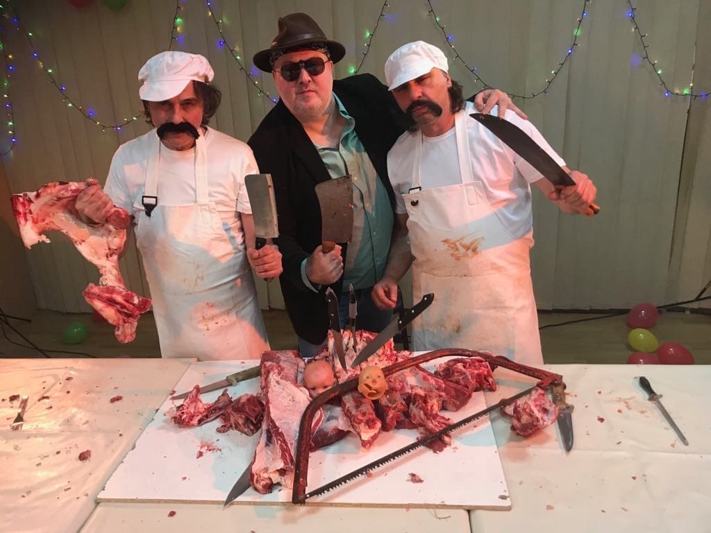 NAJAVILI ANTIVALENTINOVO Vuco i Let 3 u mesnici snimali "Goluba Vasu"