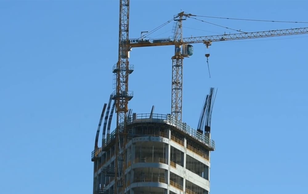 "ZANIMLJIV" DETALJ Bura u Splitu toliko snažna da je savinula armaturu budućeg najvišeg nebodera u Hrvatskoj