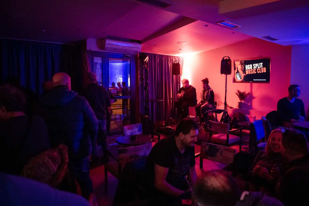 SPLITSKE AKUSTIK VEČERI 'Bamby' i ovoga četvrtka donosi vrhunsku zabavu, pogledajte tko sve dolazi na kultno mjesto