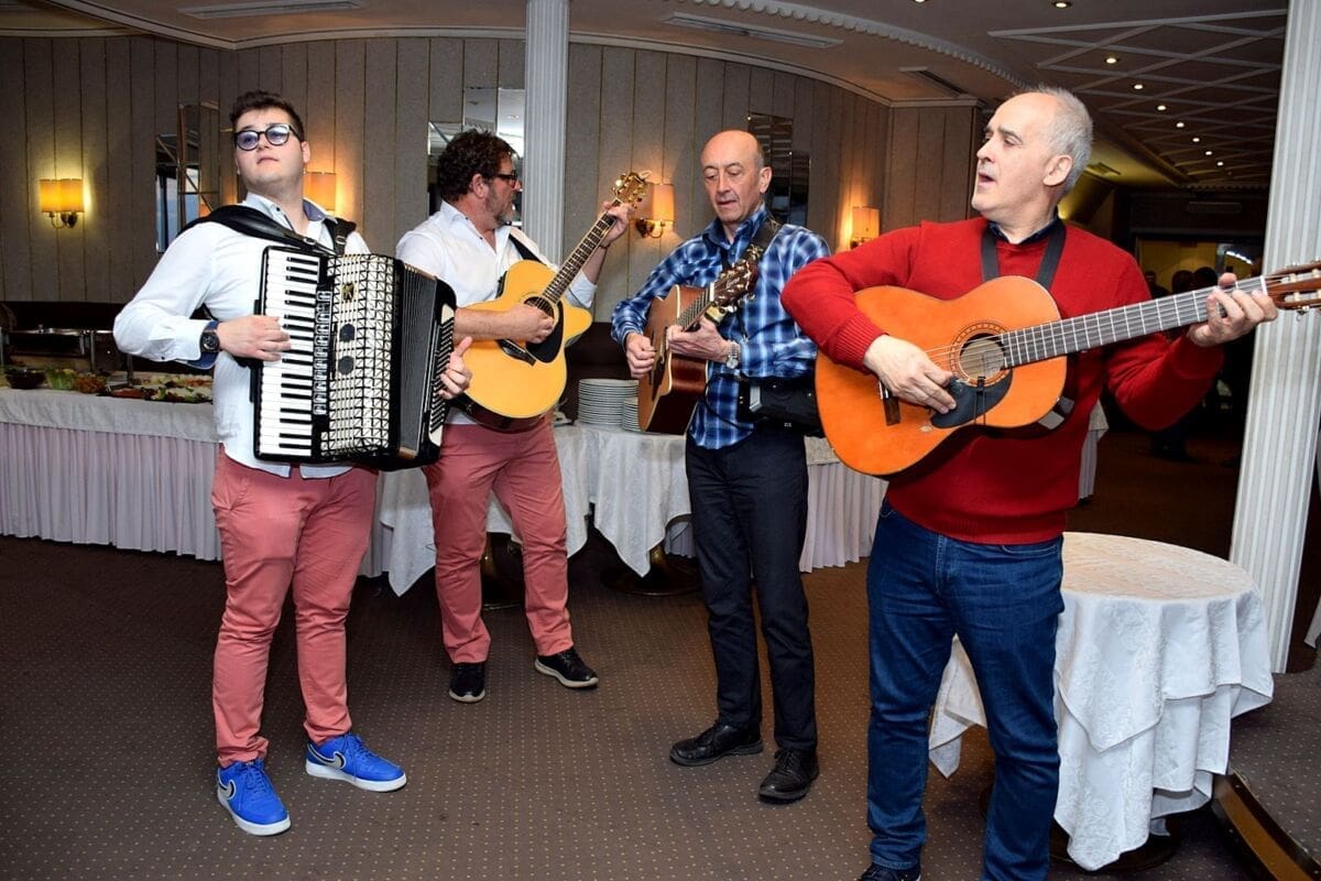 MAKARSKA PREDSTAVILA TURIZAM U BEOGRADU Srbijom odjekivale dalmatinske pisme