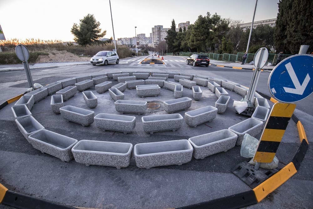 ŠTO JE OVO? Privremeni rotor od 600 tisuća kuna dobio - privremeno zelenilo!