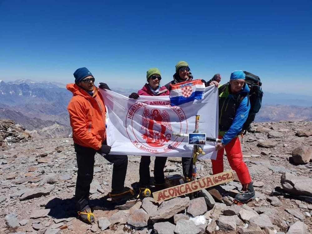 MIHOVILCI OSVOJILI ACONCAGUAU Pothvat posvećen osnivaču kluba koji je poginuo pokušavši isto