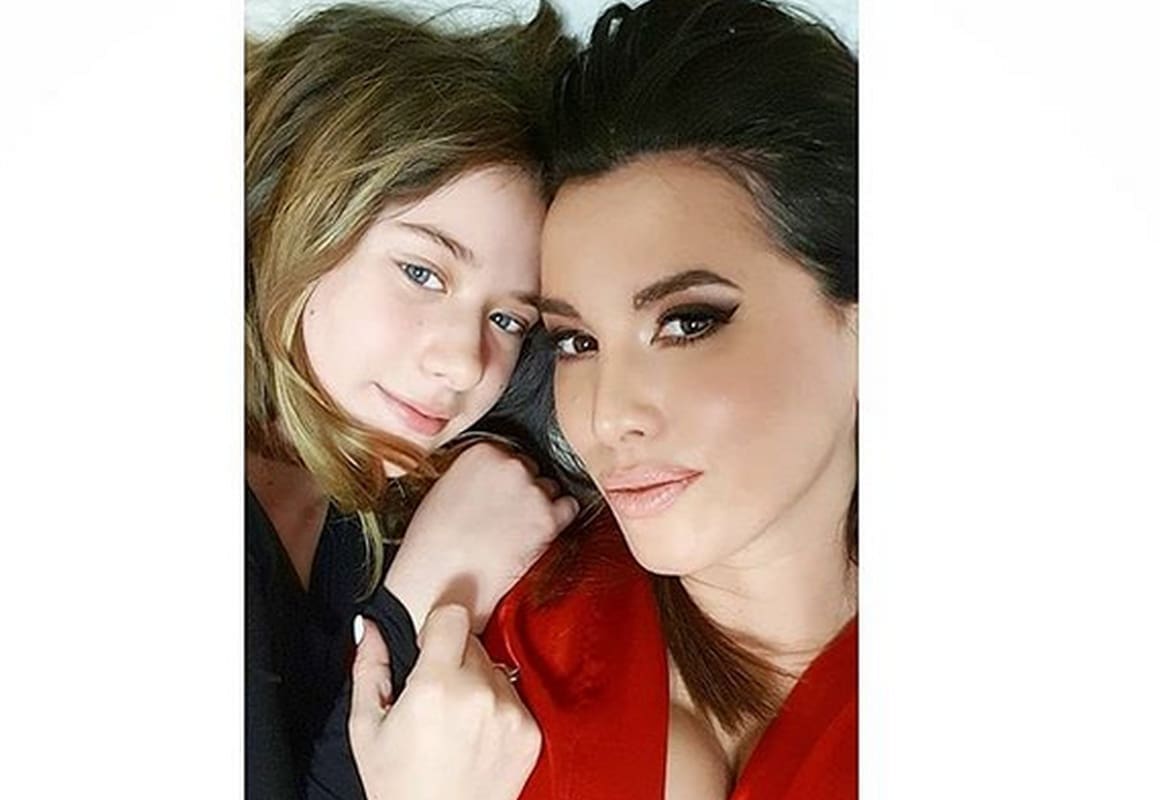 "Lijepa na majku": Nives Valentinovo provodi u društvu djece, pohvalila se fotografijom kćerke Taishe