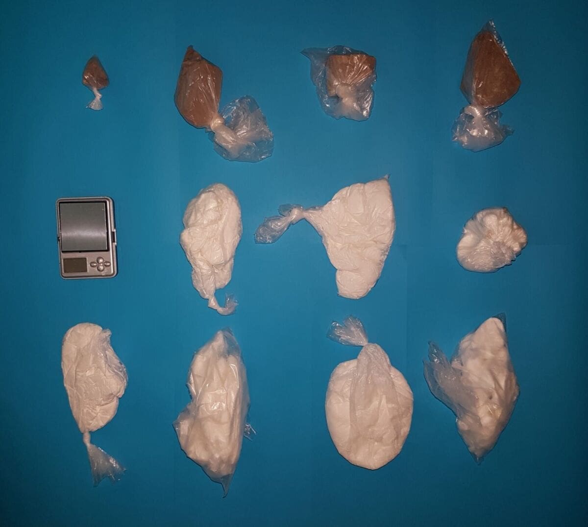 Heroin, amfetamin i oružje (1)