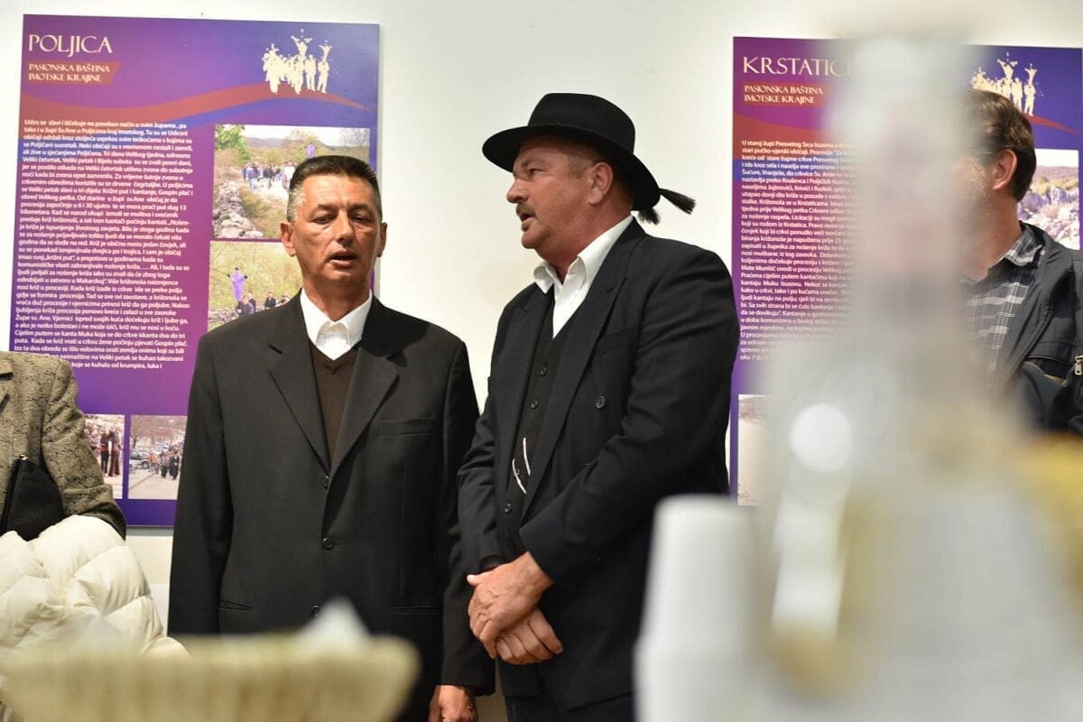 U Zavičajnom muzeju u Imotskom otvorena izložba "Dva pasionska fenomena Imotske krajine"