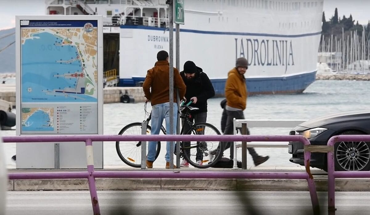 Splićaninu ukralo bicikl, ali više od toga razočarali su ga sugrađani: Pogledajte reakcije ljudi na simulacije krađa