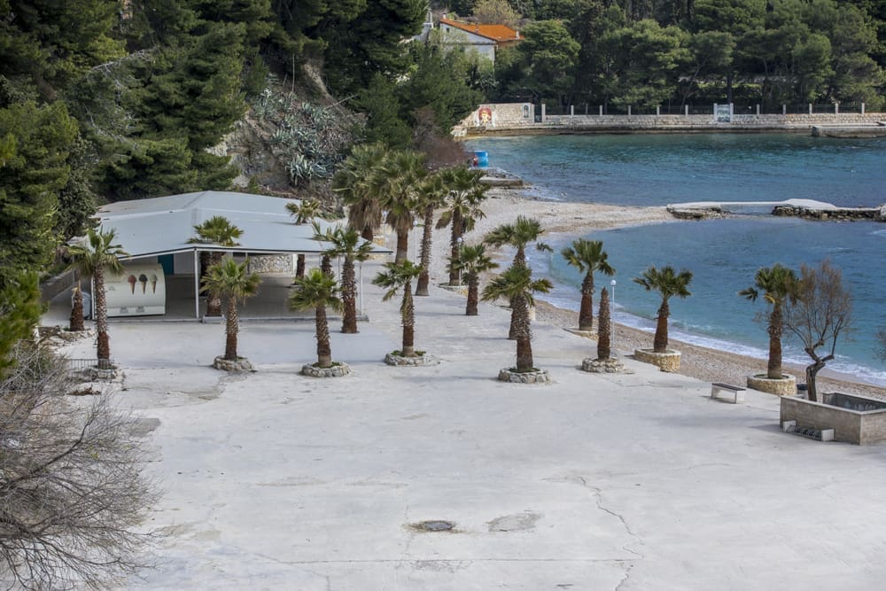 Pogledajte u kakvom stanju plaža Kaštelet dočekuje još jednu sezonu