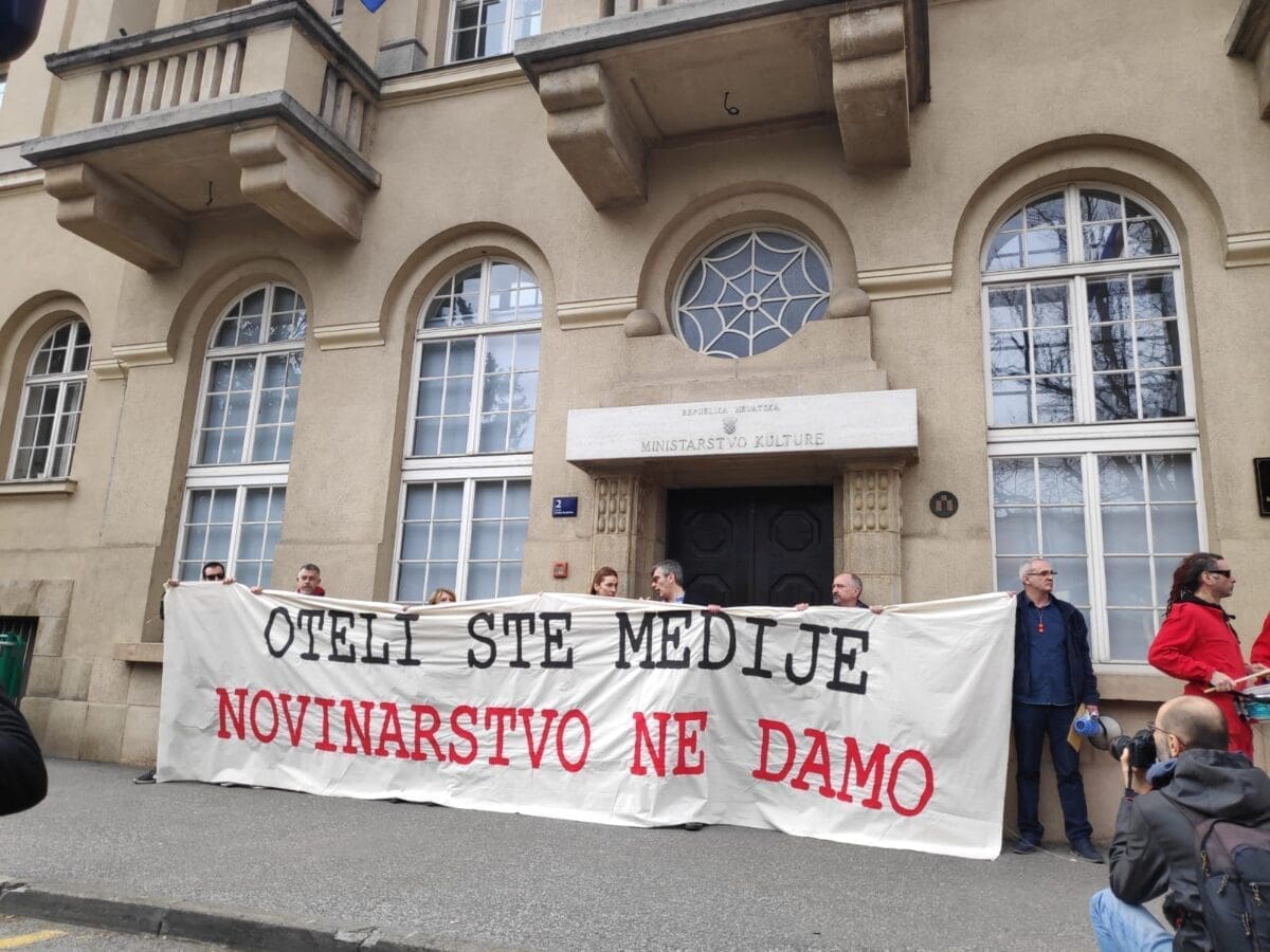 prosvjed_novinara_zagreb_(4)