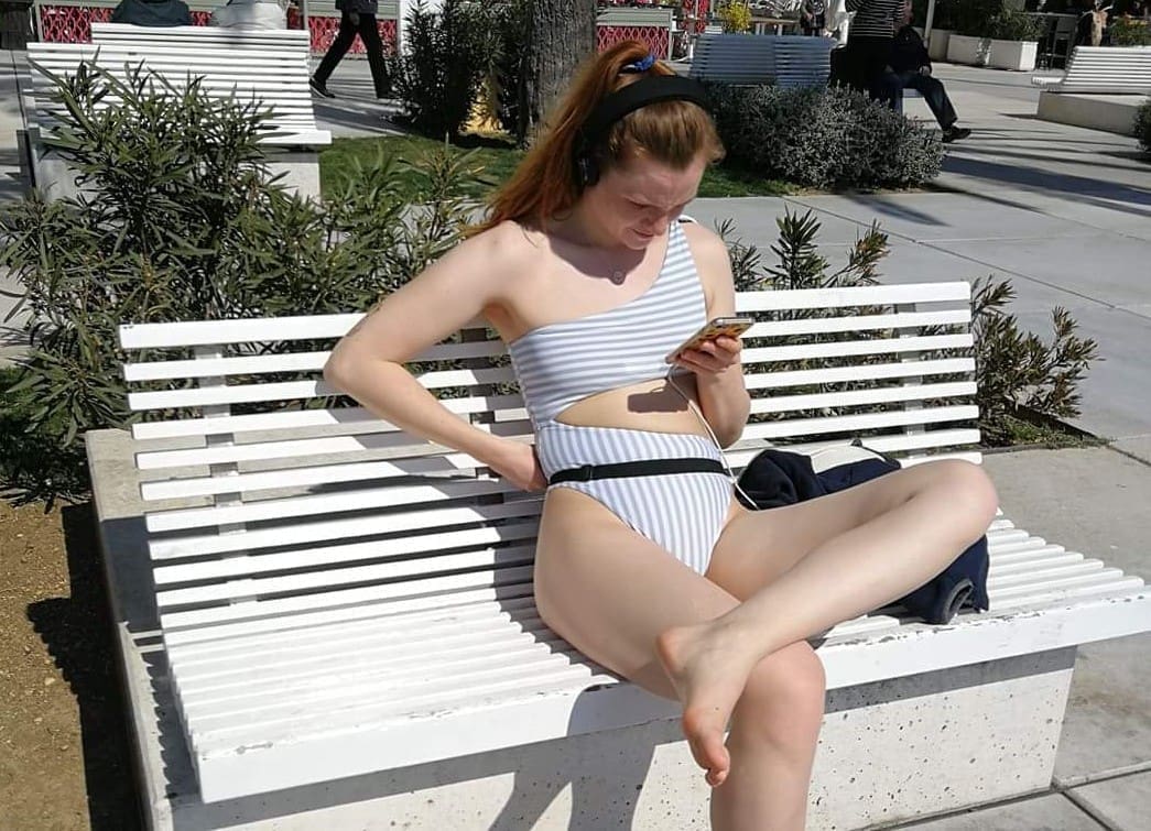 Prva vijesnica proljeća u Splitu: Sunčala se u kupaćem nasred Rive