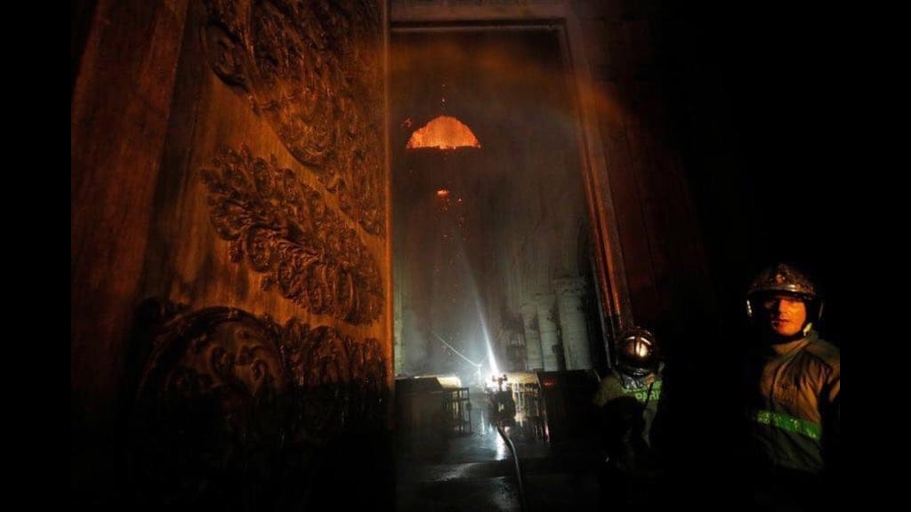 Objavljena prva fotografija iz katedrale: "Uspjeli smo spasiti katedralu od rušenja"