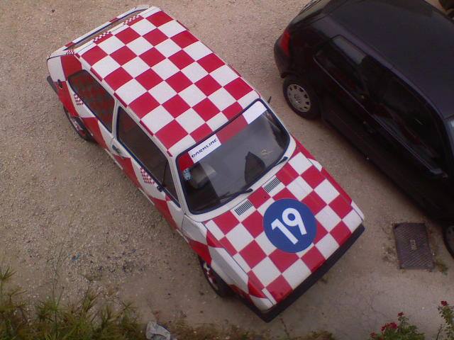 vatreni-atuomobil(1)