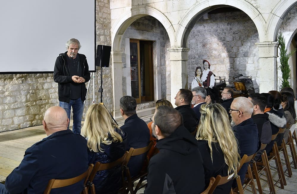 SLOW FILM FESTIVAL Večeras usporite i posjetite projekciju filmova koje je odabrao Đelo Hadžiselimović