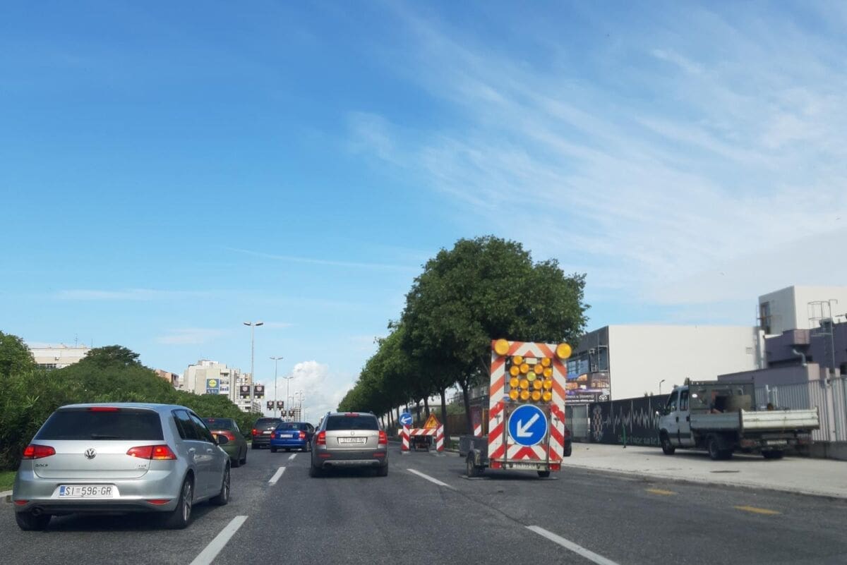 Pojačan promet na autocestama, te na Jadranskoj i Ličkoj magistrali