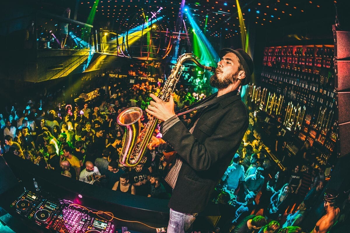 Sakosofon uživo i čak četiri DJa ovog vikenda u Centralu