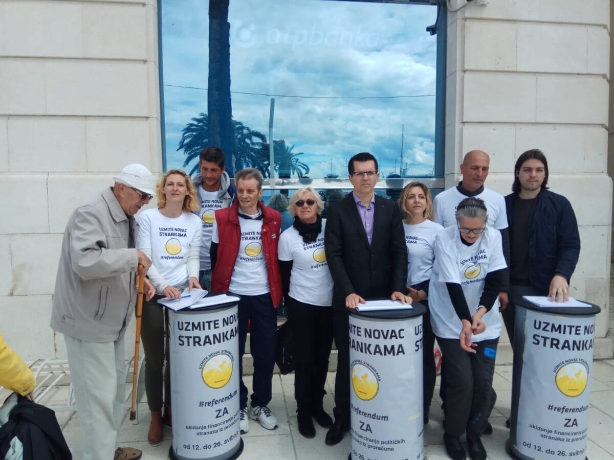 Split: Skupljaju se potpisi za referendum oko ukidanja financiranja stranaka