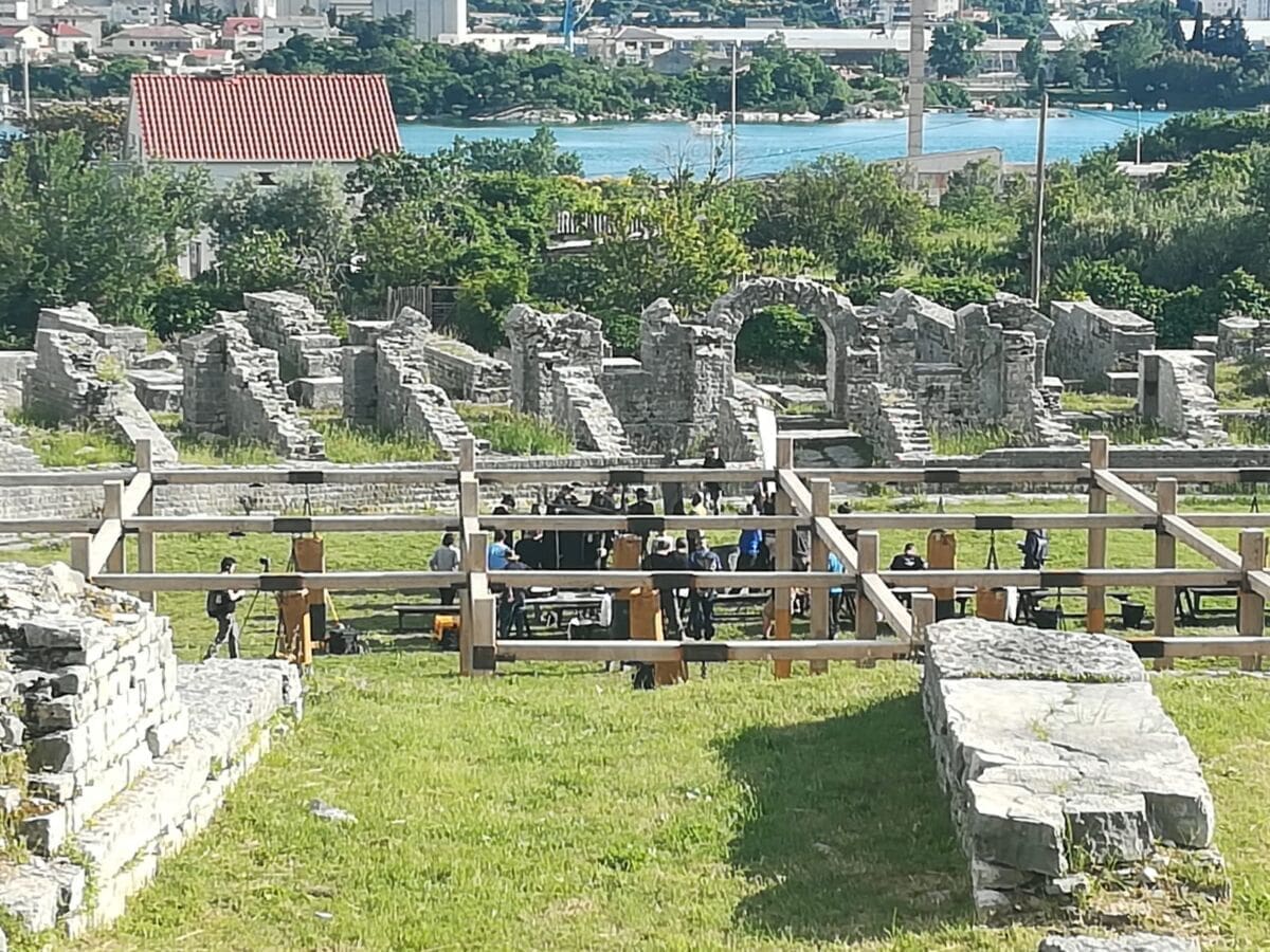 the_dark_tower_salona(1)