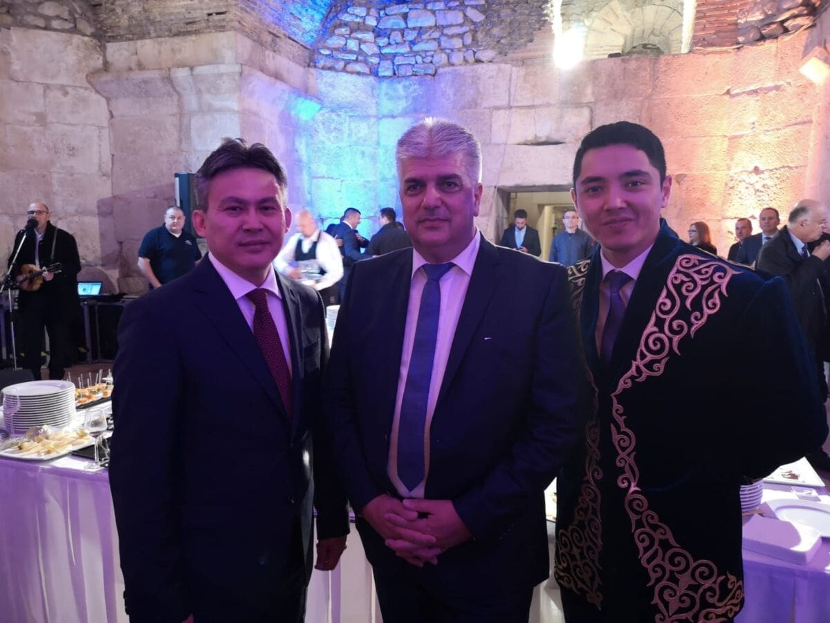 veleposlanstvo_kazahstan(1)