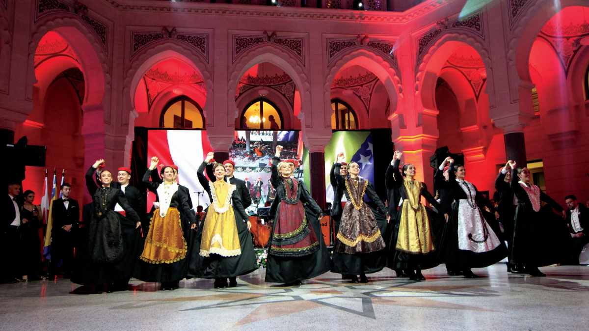 KUD Jedinstvo oduševilo na 3. Austrijskom balu u Sarajevu