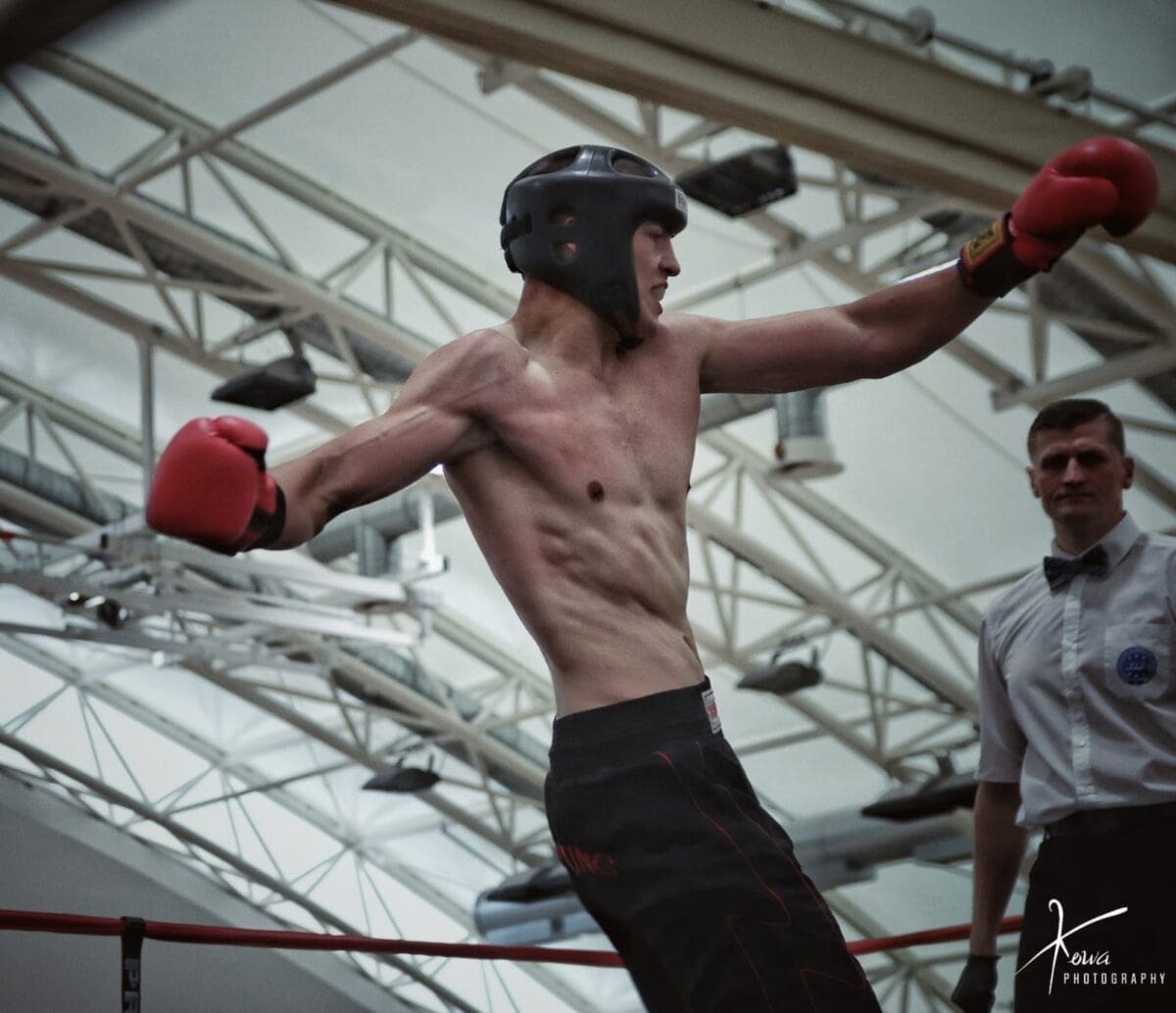 KICKBOXING PRVENSTVO Brutalni nokaut Nikice Radonića za obranu naslova prvaka Hrvatske, dominacija splitskog Pit Bulla